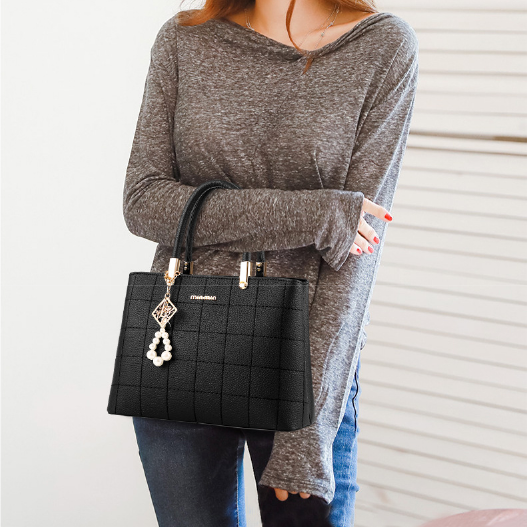 Bolsa Feminina Maule: Elegância e Praticidade para Cada Ocasião