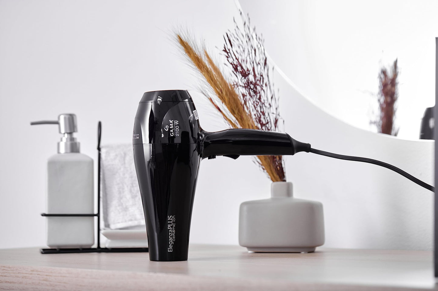 GA.MA ITALY Secador de Cabelo Gama Eleganza Plus Ceramic Ion 2100W 220v